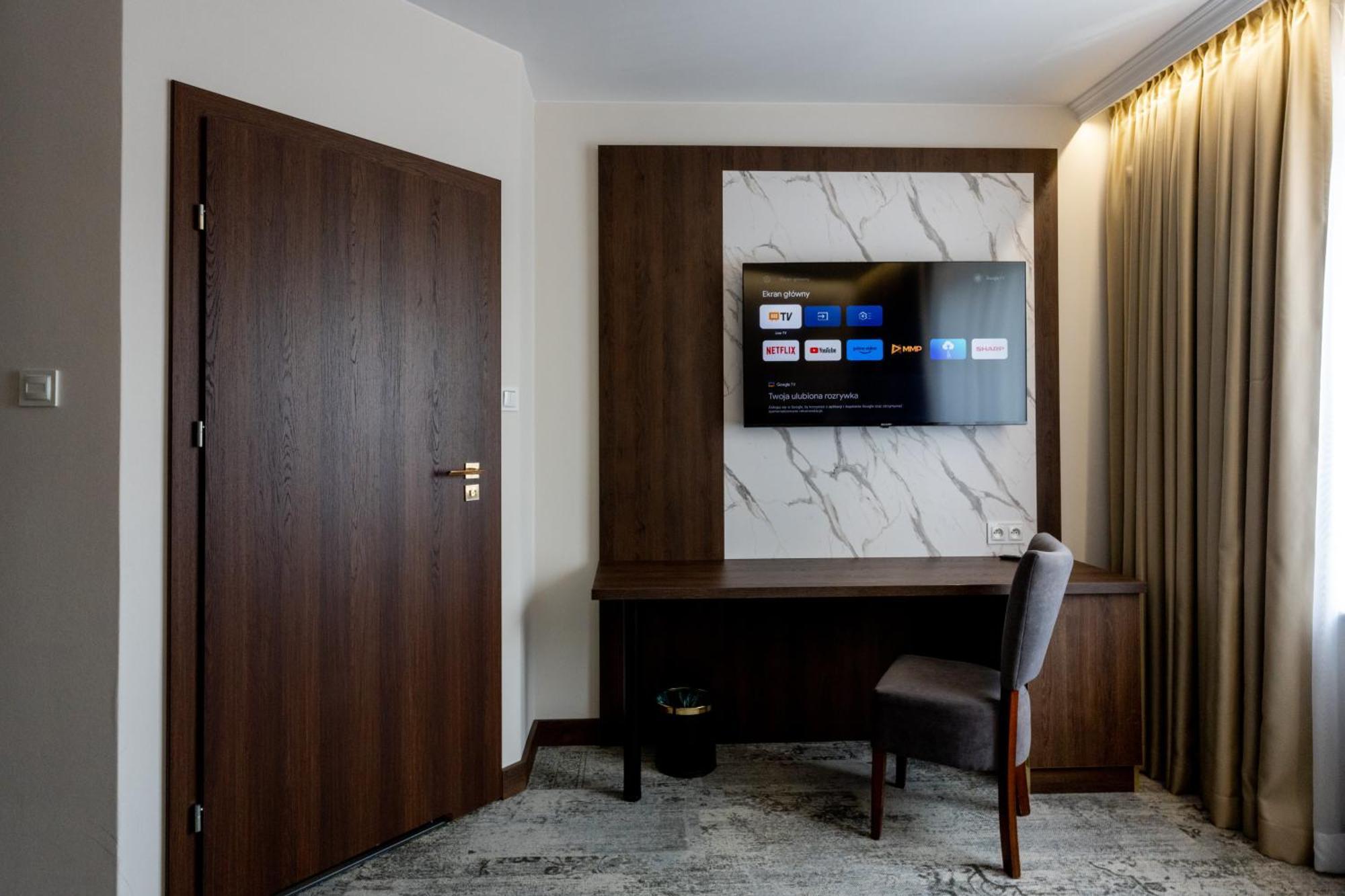 Bed and Breakfast Sleep&Fly Okecie Warsaw Airport Exterior foto