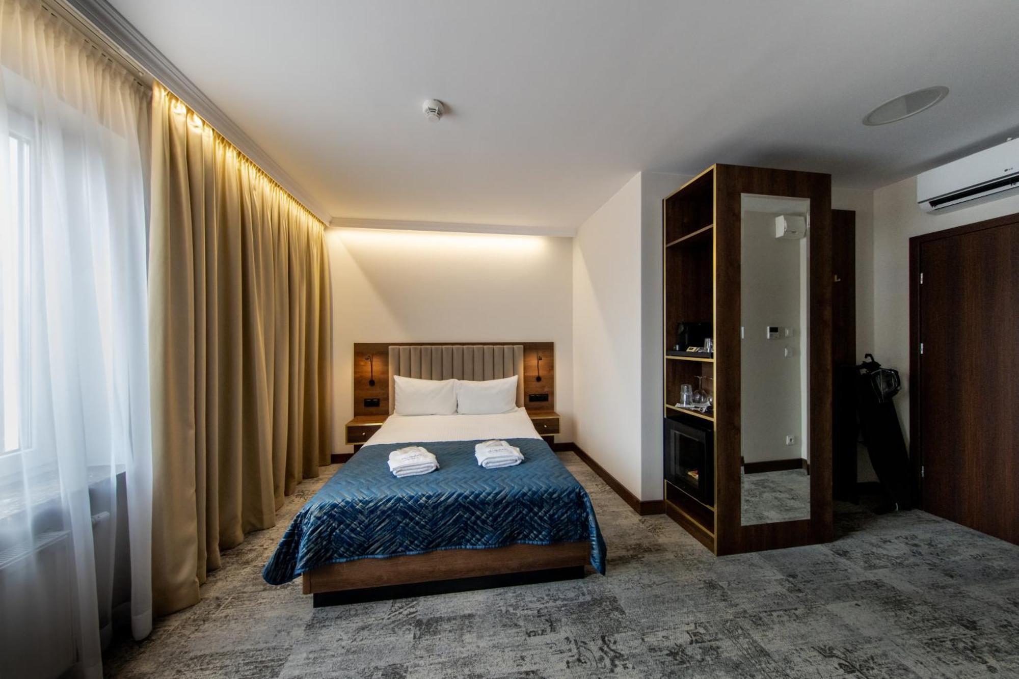 Bed and Breakfast Sleep&Fly Okecie Warsaw Airport Exterior foto
