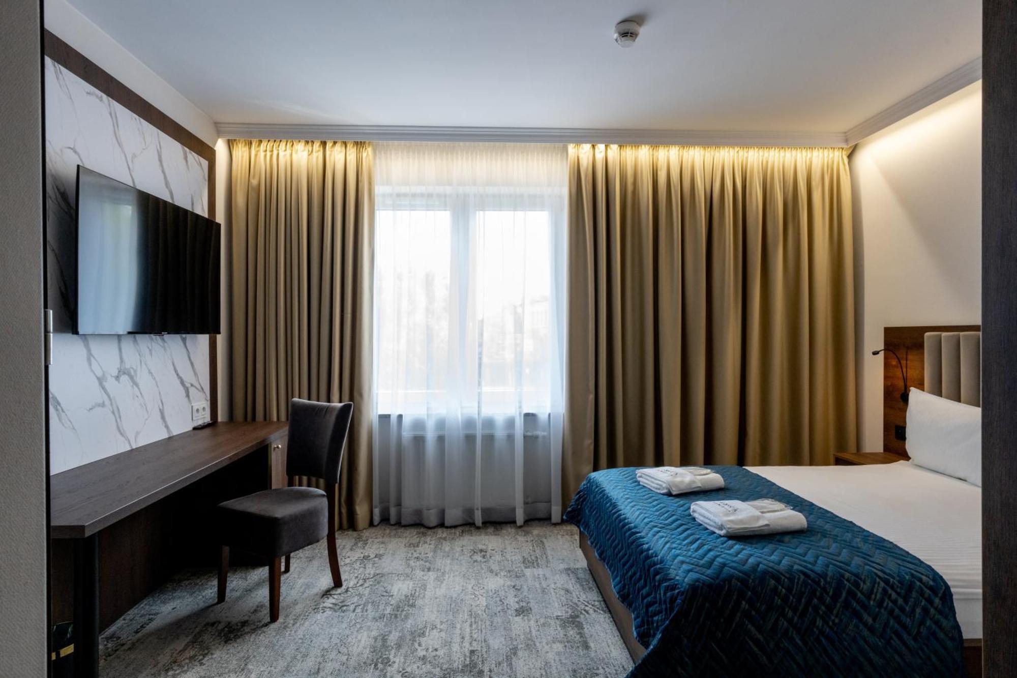 Bed and Breakfast Sleep&Fly Okecie Warsaw Airport Exterior foto